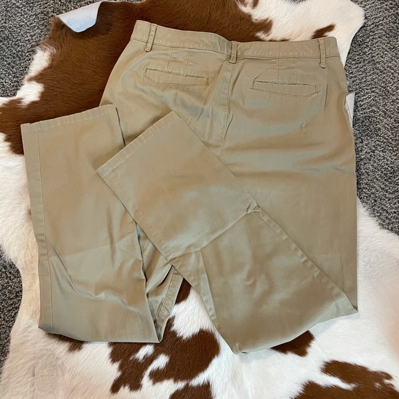 High wasted khaki pants - Picture 3 of 3